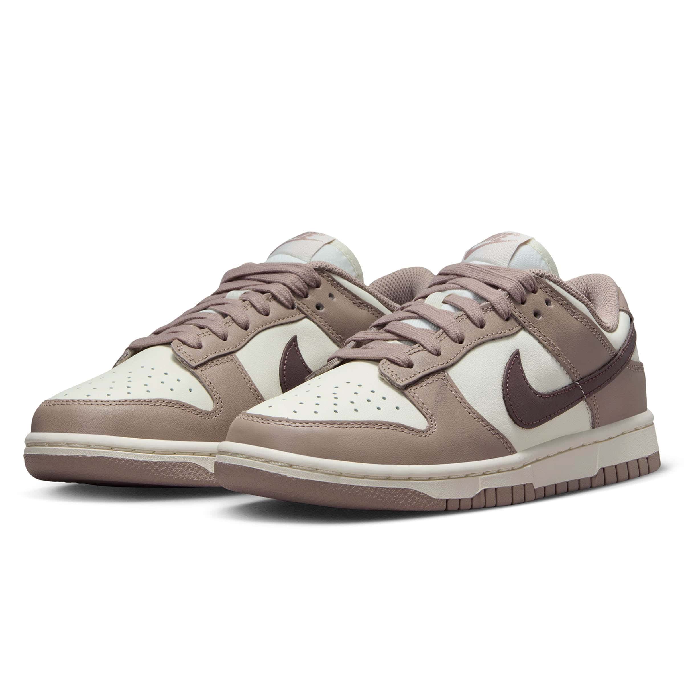 Nike Sneakers WOMEN'S DUNK LOW