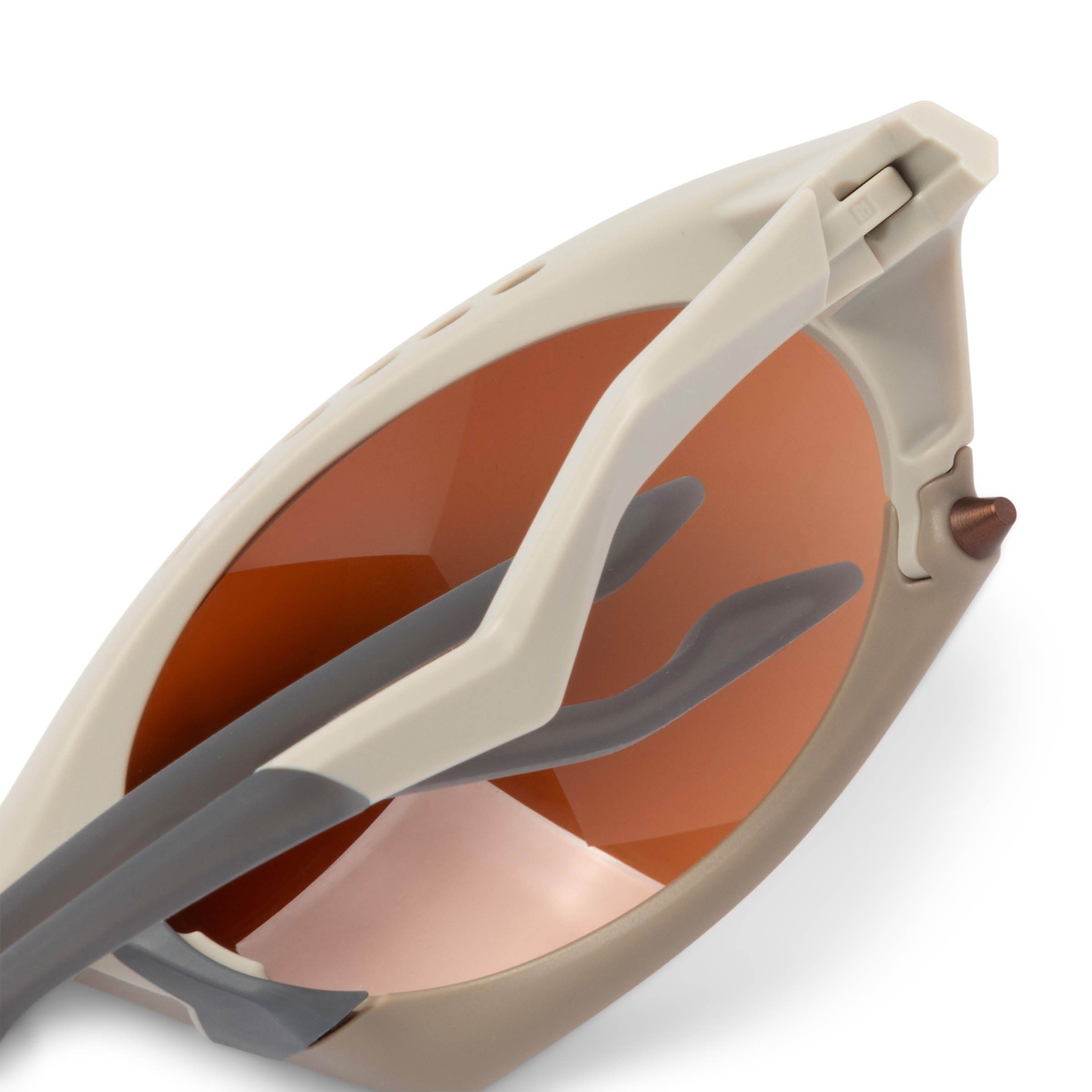 Oakley Eyewear MATTE SAND W/ PRIZM BROWN GRAD / O/S PLANTARIS