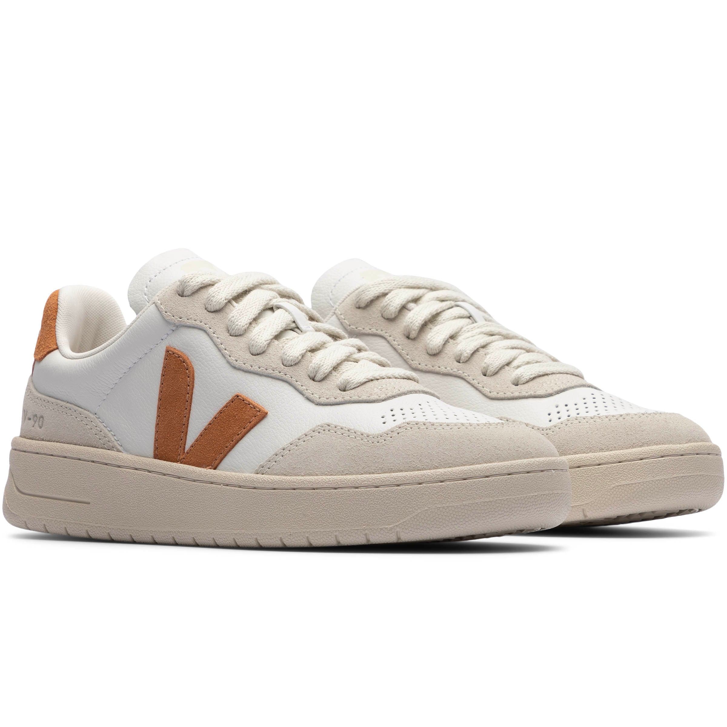 VEJA Sneakers WOMEN'S V-90